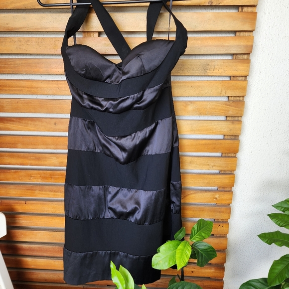 KITTY KAT Size 14 black figure-hugging midi dress - Picture 3 of 15